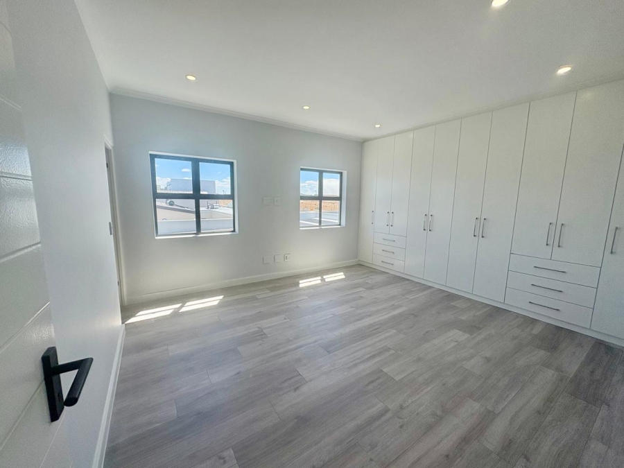 4 Bedroom Property for Sale in Sandown Western Cape